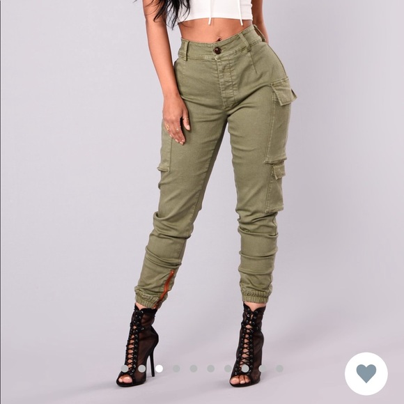 Fashion Nova Pants - Cargo skinny’s